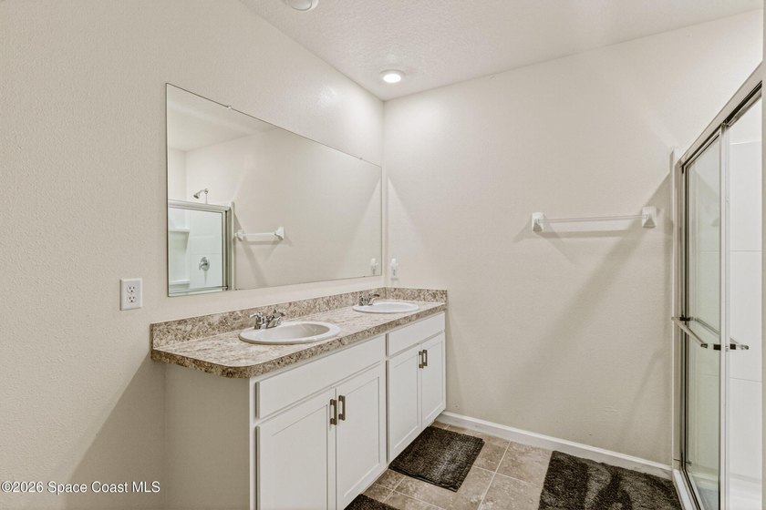 Welcome home to this beautifully upgraded 3BR/2BA residence - photo 19