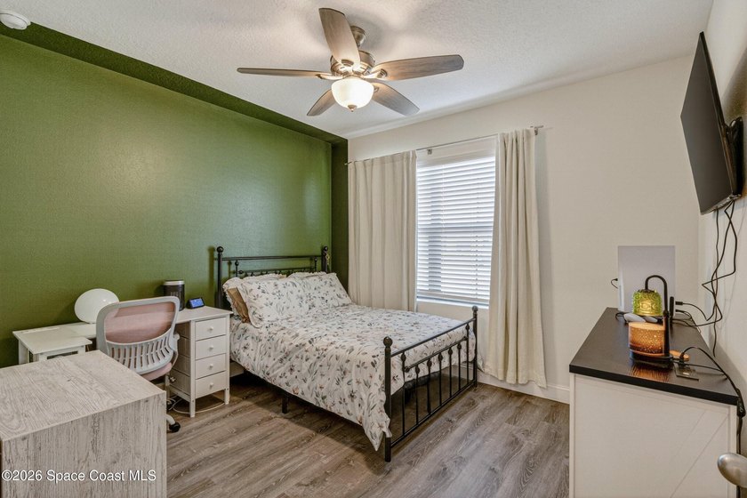 Welcome home to this beautifully upgraded 3BR/2BA residence - photo 22