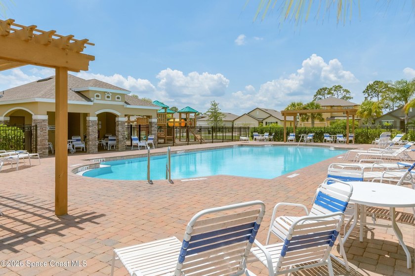 Welcome home to this beautifully upgraded 3BR/2BA residence - photo 33