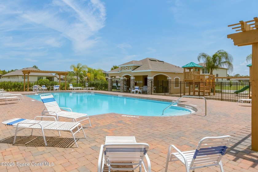 Welcome home to this beautifully upgraded 3BR/2BA residence - photo 34