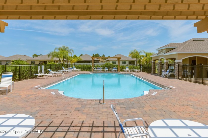 Welcome home to this beautifully upgraded 3BR/2BA residence - photo 35