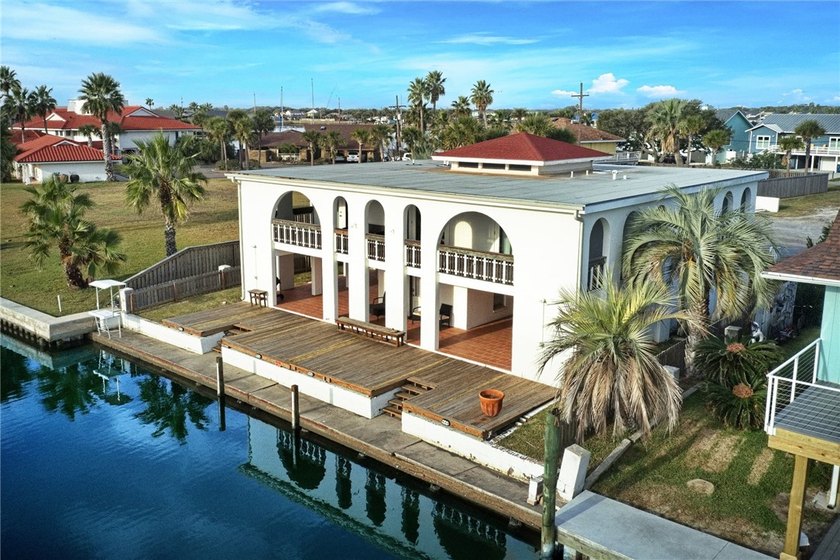 Discover your dream waterfront escape at this majestic - photo 38