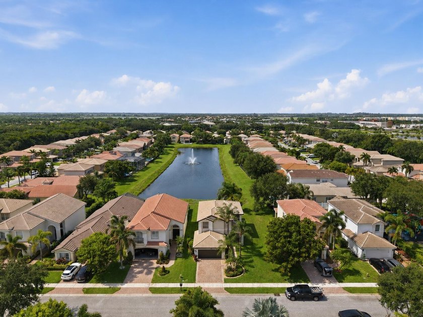 Beautifully maintained and freshly painted Jacaranda model - photo 39