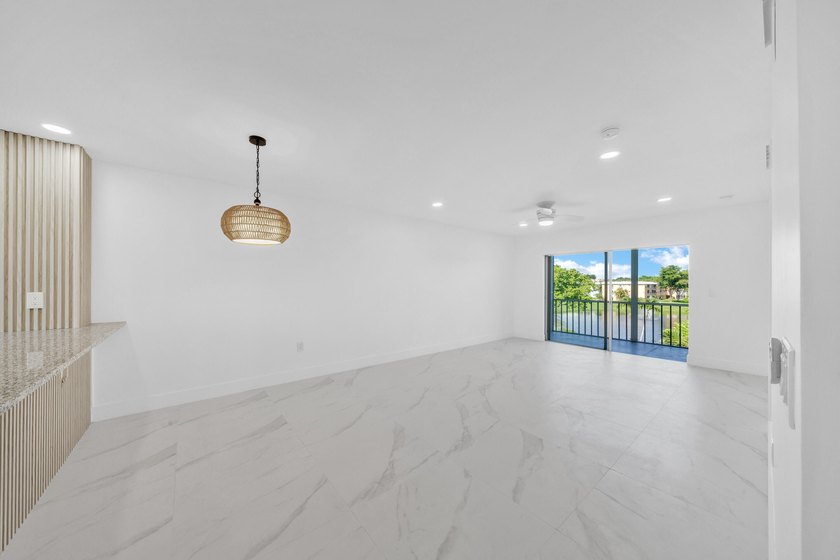 Seller Financing!! Beautiful 2-bed, 2-bath condo located in a - photo 5