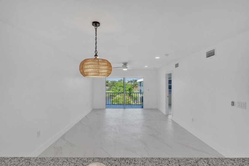 Seller Financing!! Beautiful 2-bed, 2-bath condo located in a - photo 9