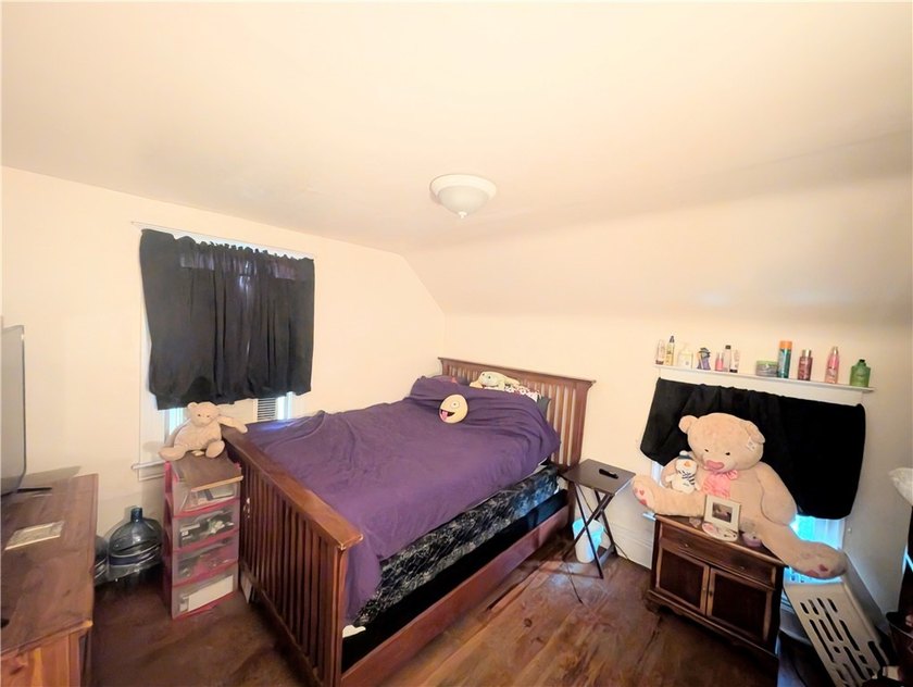 Another Rockin' Rochester Property! Charming 2-bedroom, 1-bath - photo 12