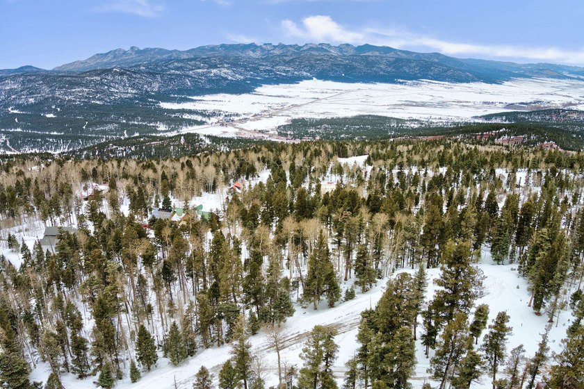 If you're looking for a quiet location that also has nearby - photo 20