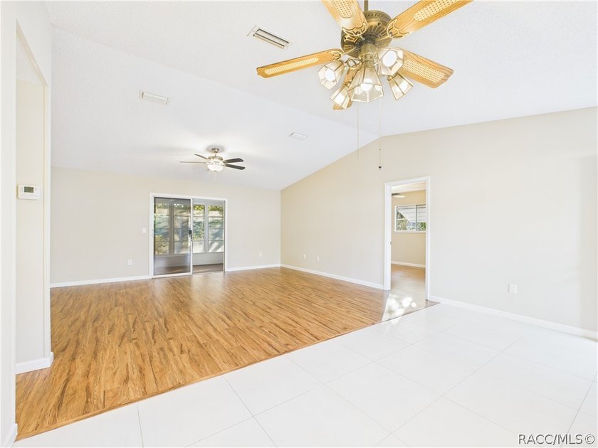 This charming 2-bedroom, 2-bath, 1-car garage home in Palm Cay - photo 5