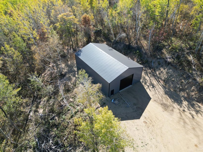 Motivated seller. Discover your ideal getaway with this inviting - photo 9