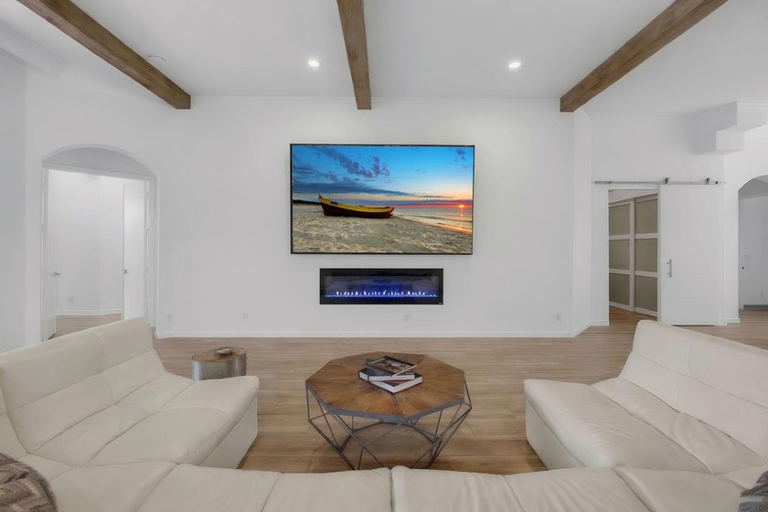 GOLF MEMBERSHIP! Custom 4 BR/4 BA home with newly built second - photo 10