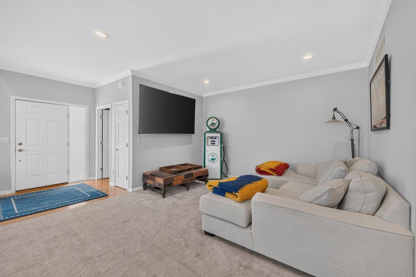 INCREDIBLE OPPORTUNITY FOR THIS ONE OF A KIND ONE STORY HOME - photo 12