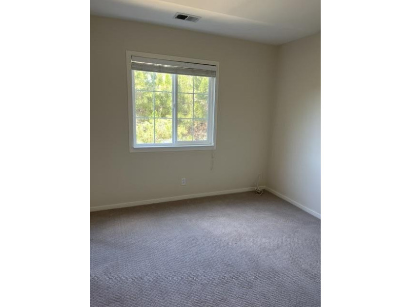 Located in Redwood City, this 3-bedroom, 2-bath home offers 1 - photo 5