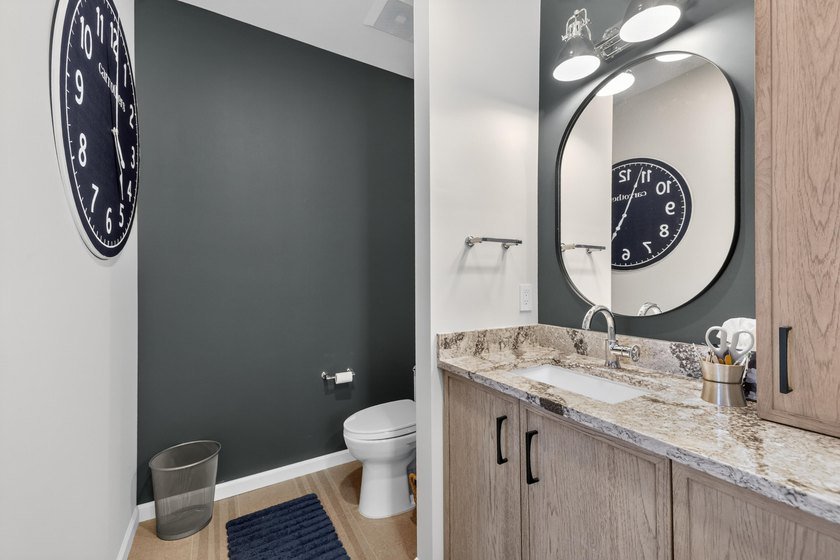 INCREDIBLE OPPORTUNITY FOR THIS ONE OF A KIND ONE STORY HOME - photo 26