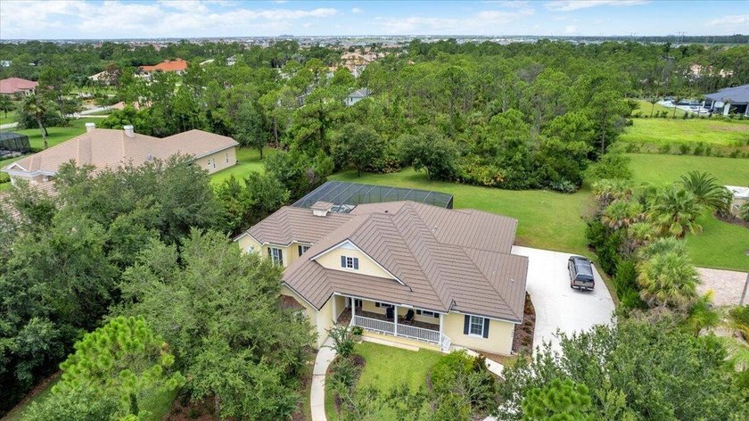 Exceptional estate property offers fabulous Key West style home - photo 5