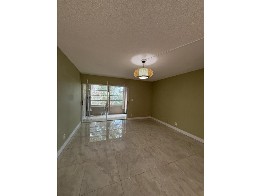 Ground Floor, 2 Bed | 2 Bath, Updated Kitchen, Updated Bathrooms - photo 7