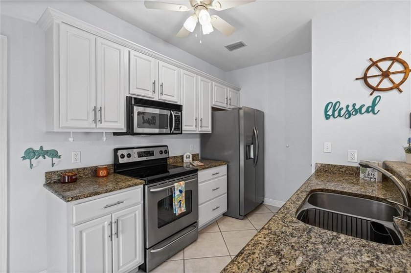 Whether you're searching for a full-time residence or the - photo 10