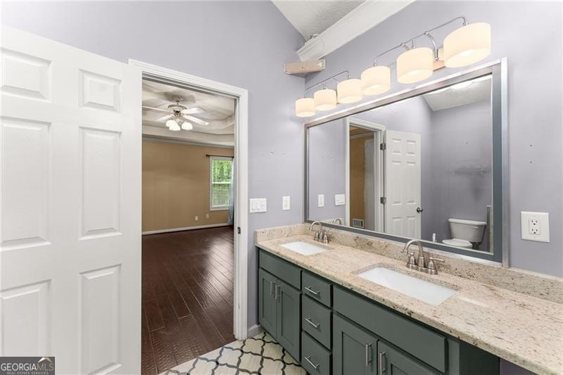 RARE OPPORTUNITY! Set on 4.4 private acres in one of Forsyth - photo 34