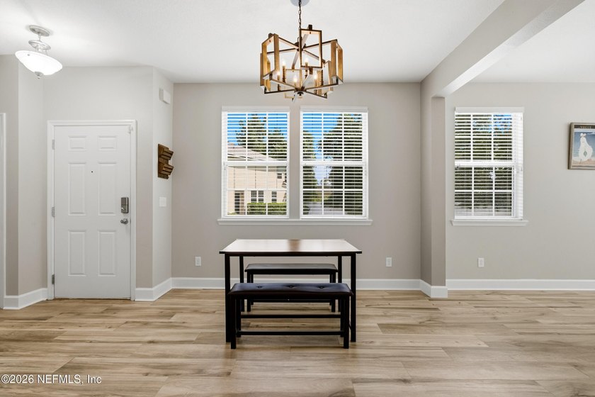 Welcome to this beautifully maintained **corner-unit townhome** - photo 8