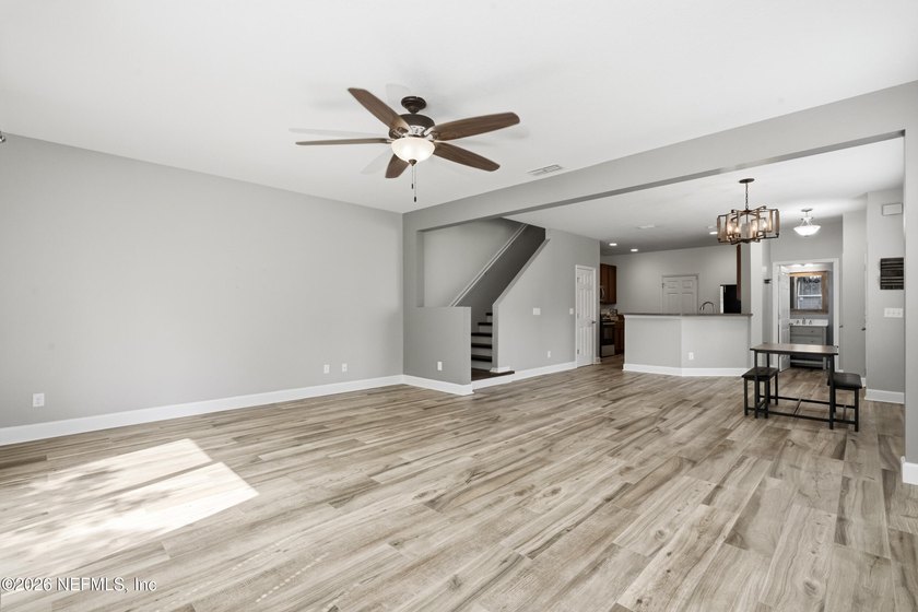 Welcome to this beautifully maintained **corner-unit townhome** - photo 10