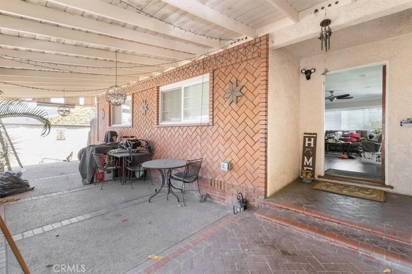 Bring your imagination and transform this spacious 4-bedroom - photo 7
