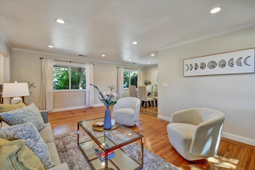 Pride of ownership located in Redwood City, this cozy 2-bedroom - photo 11