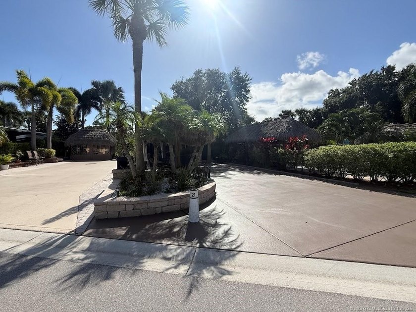 Your Private Tropical Retreat Awaits! Discover the perfect - photo 3