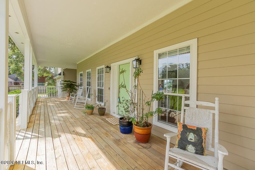 Welcome to 4535 Old Spanish Trail, a beautifully maintained - photo 4