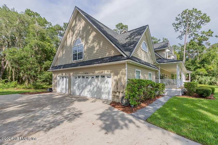 Welcome to 4535 Old Spanish Trail, a beautifully maintained - photo 5