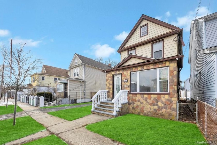 This Updated 3 bedroom, 1.5 bath home is 1,648 interior sq ft of - photo 3