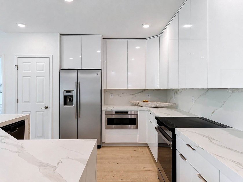 Quiet Luxury, Exceptionally Curated. Welcome to a home where - photo 14