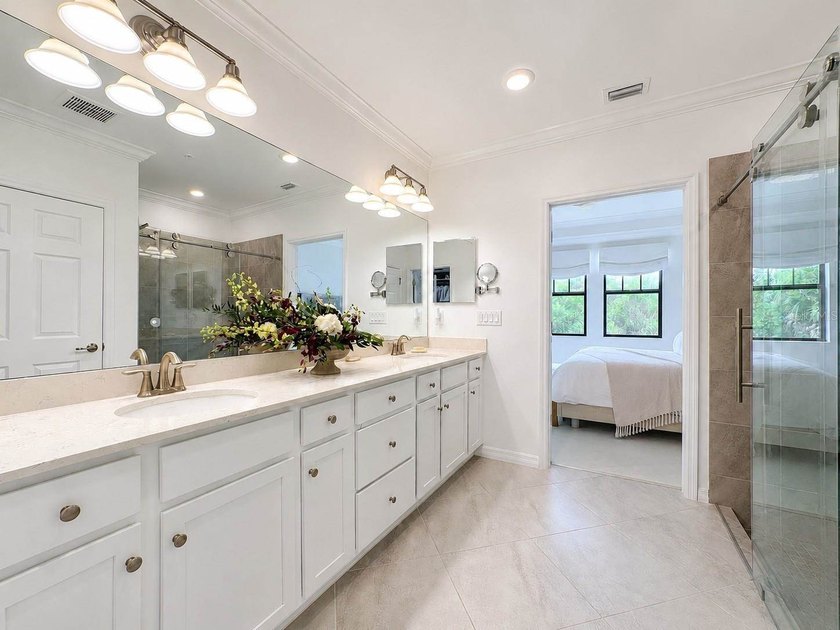 Quiet Luxury, Exceptionally Curated. Welcome to a home where - photo 28