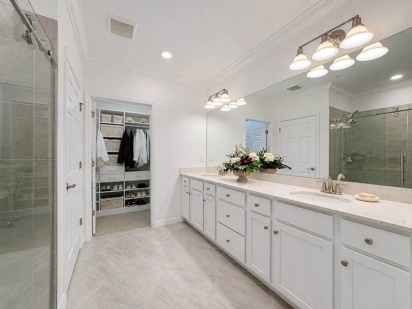 Quiet Luxury, Exceptionally Curated. Welcome to a home where - photo 30