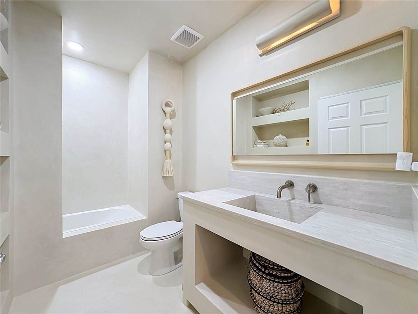 Quiet Luxury, Exceptionally Curated. Welcome to a home where - photo 34