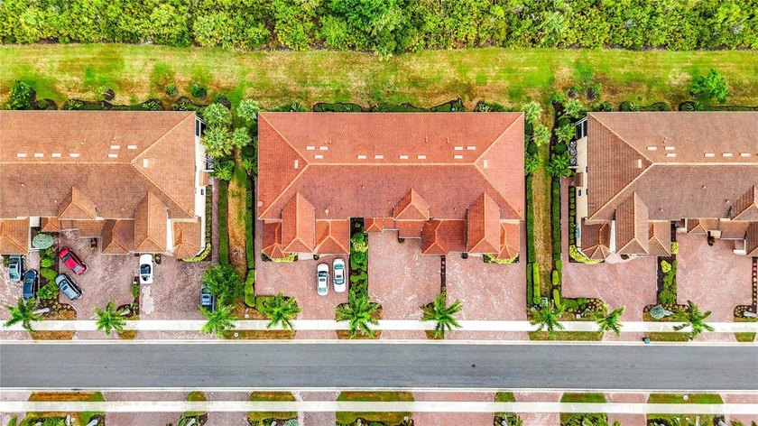 Quiet Luxury, Exceptionally Curated. Welcome to a home where - photo 43