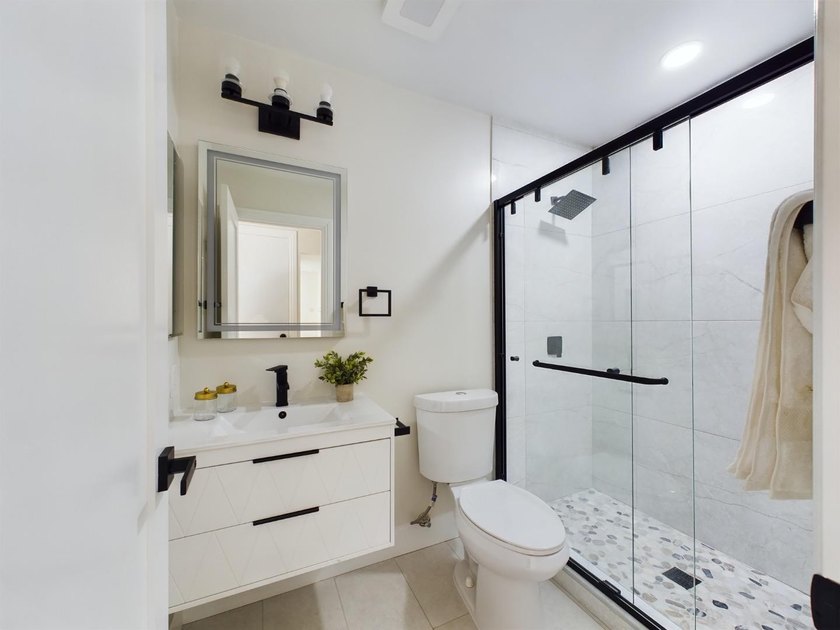 Incredible Newly Remodeled Home in an Easy Commute Location! You - photo 9