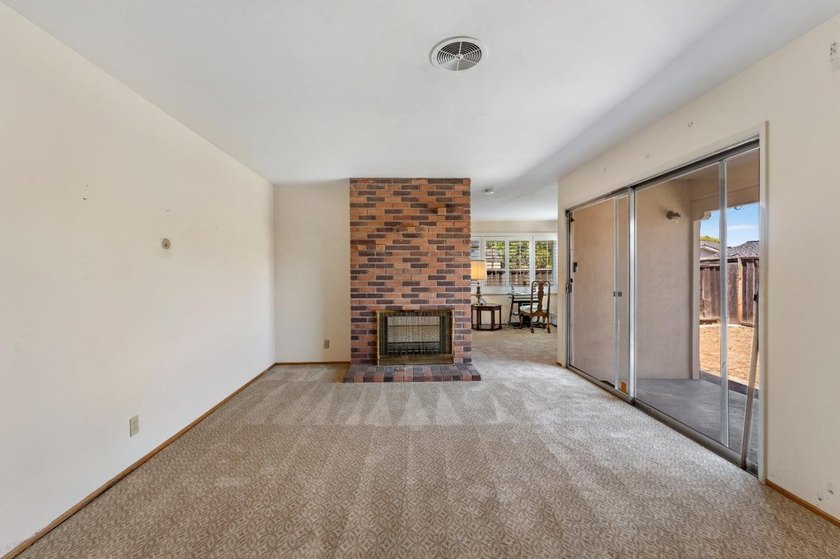 Classic single-story home in the highly sought-after Strawberry - photo 8