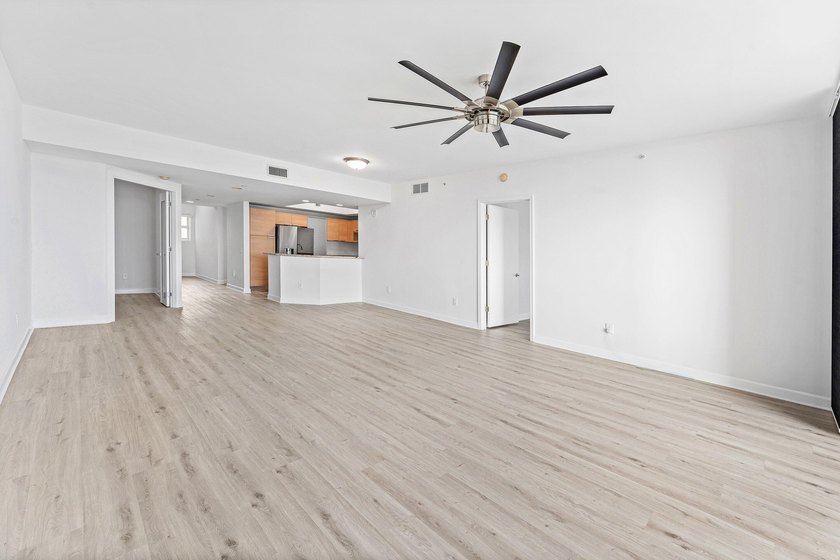 6th floor 2BR + bonus room/den, 2BA condo with east/sunrise - photo 10