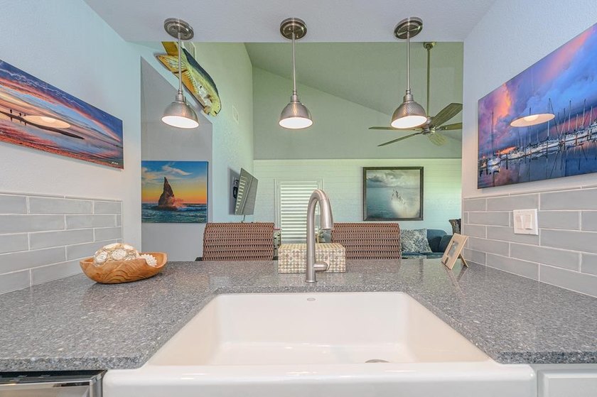 Absolutely stunning! Come experience this completely remodeled - photo 15