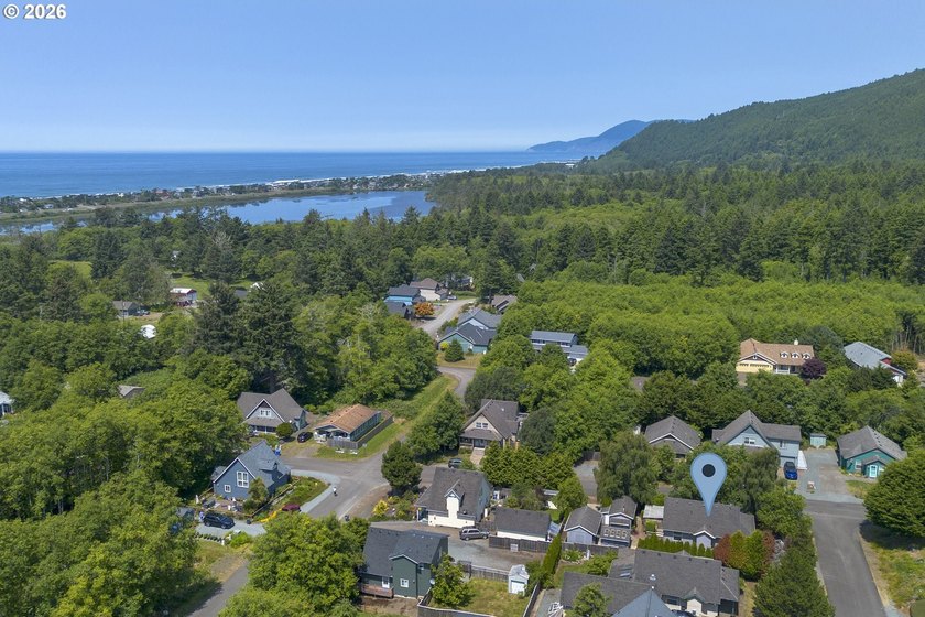 Welcome to this charming 2-bedroom, 1-bath home in the desirable - photo 24