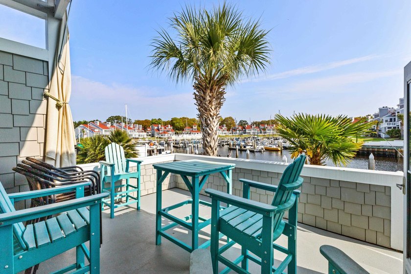 Stunning 3-bedroom, 2.5-bathroom home in Mariners Point is - photo 19