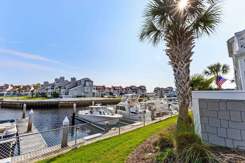 Stunning 3-bedroom, 2.5-bathroom home in Mariners Point is - photo 24