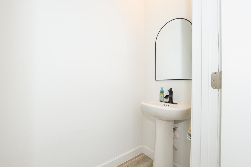 Now available in the heart of Tradition - this 3 bedroom, 2.5 - photo 36