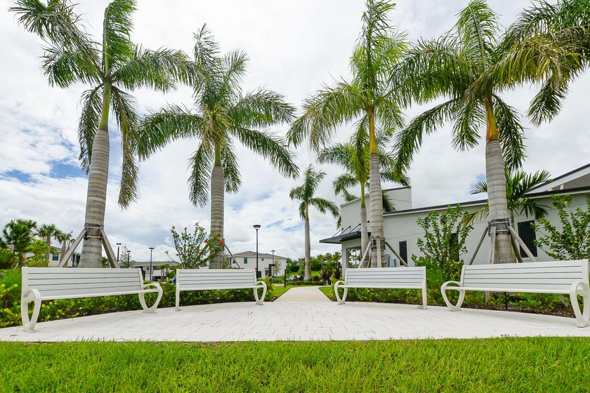 Now available in the heart of Tradition - this 3 bedroom, 2.5 - photo 48