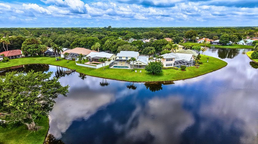 LAKEFRONT - 4 BD, 2.5BA w/Impact Glass, fresh paint, AC's ('21) - photo 8