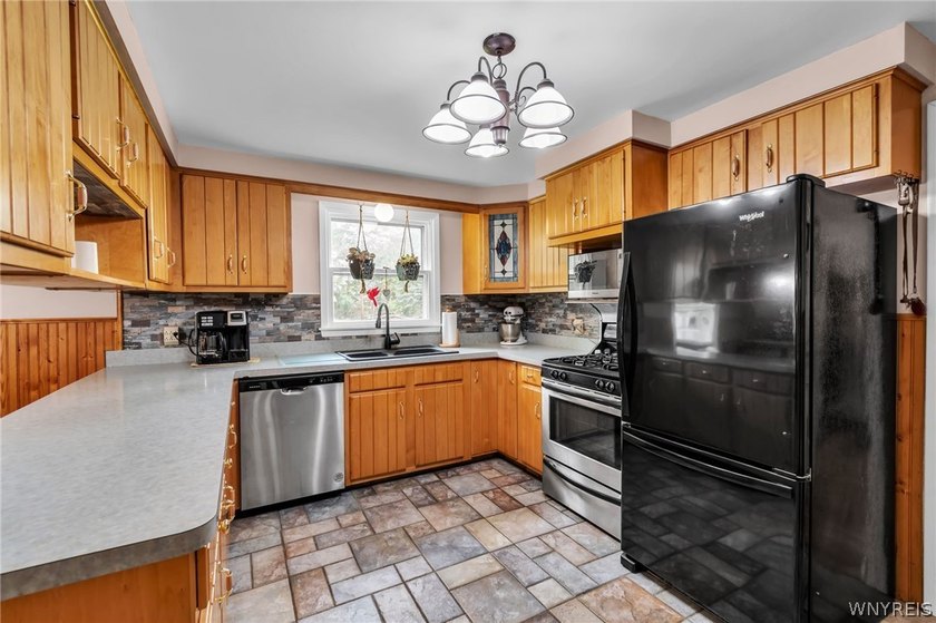 VR Pricing $329,900 to $359,900+ Welcome to 76 Villa Maria Road - photo 17