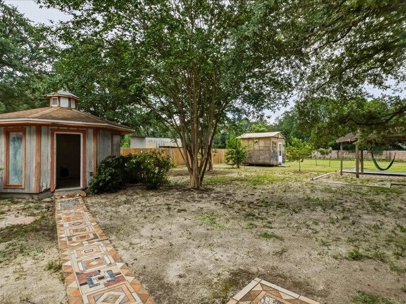 Beautifully updated 3-bedroom, 2-bath home situated on a - photo 28