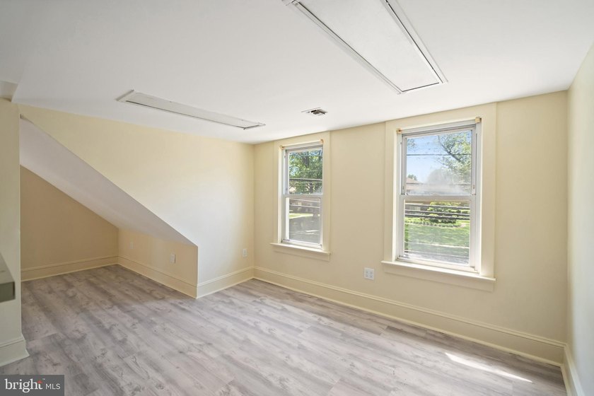 Standalone Professional Building with Private Parking in - photo 14