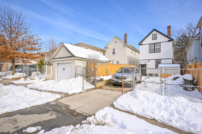 Just Listed - Versatile Home with 2-Family Zoning! Welcome to - photo 21