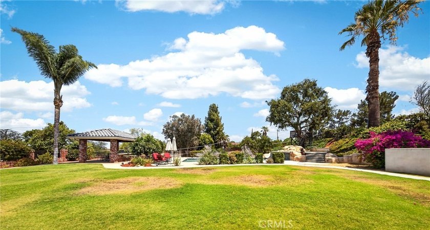645 Los Altos - photo 29