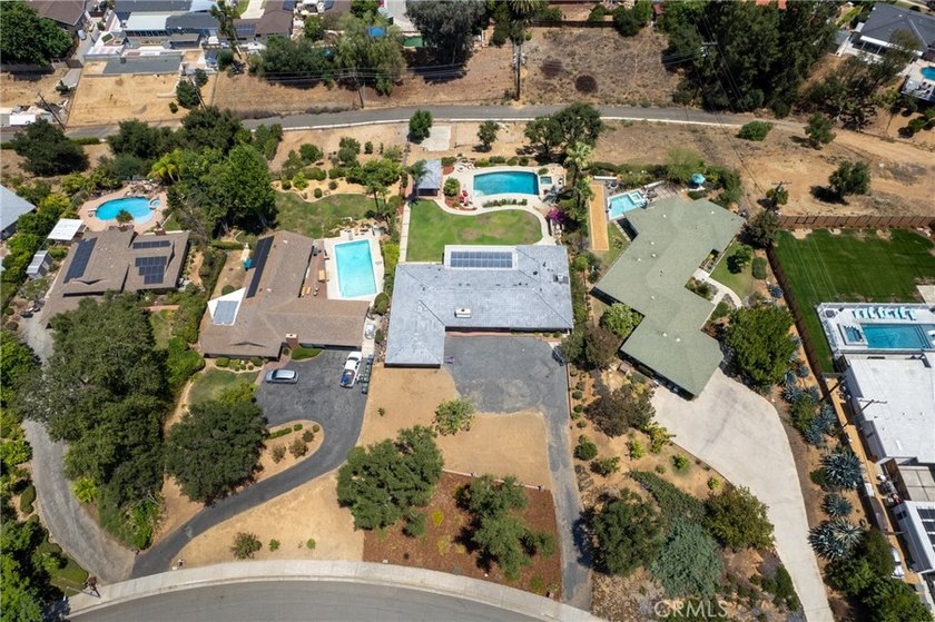 645 Los Altos - photo 41